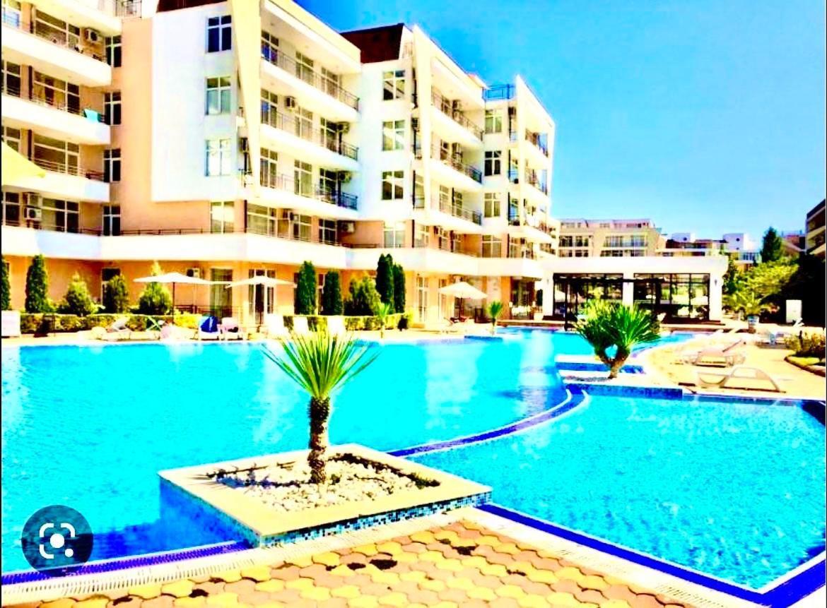 Grand Kamelia Holiday Complex Pantai Sunny Luaran gambar